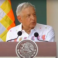 AMLO aumenta tensión con el INE: recuerda expresión racista de Lorenzo Córdova