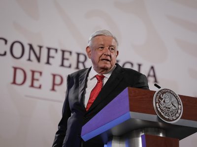 AMLO minimiza "lunes negro" en los mercados mundiales: "no nos afecta tanto"