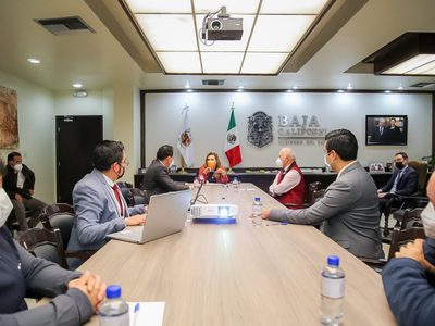 Baja California pasa a semáforo naranja
