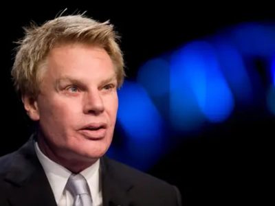 Arrestan al exdirector de Abercrombie & Fitch por cargos de tráfico sexual