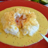 El truco para hacer huevos nube para el desayuno: se deshacen en tu boca y no los vas a querer de otra forma