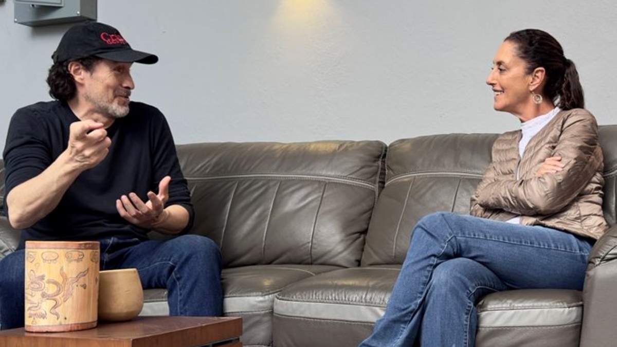 Claudia Sheinbaum conversa con el actor Demián Bichir