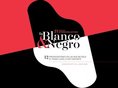 En Blanco y Negro: 'La Canción de la Tierra”