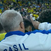 Técnico de Brasil es ignorado por sus jugadores previo a los penaltis