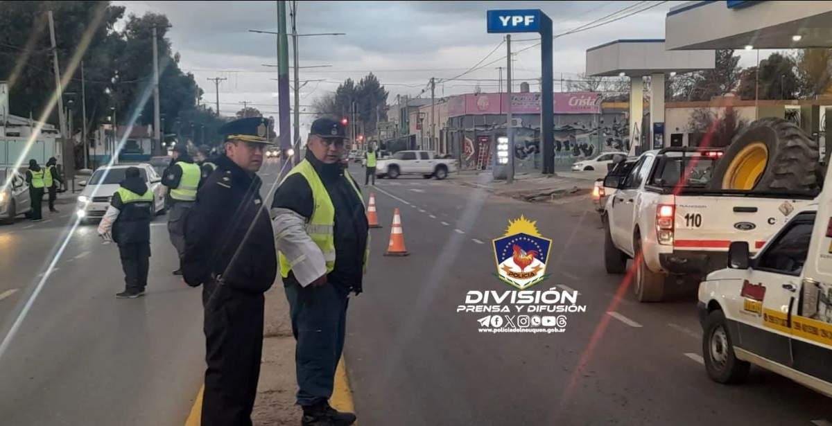 El conductor circulaba con 1,78 gramos de alcohol en sangre y sin seguro reglamentario. Fuente: (Policía de Neuquén)