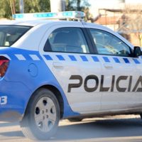 La policía demoró a dos sujetos por intento de robo en una vivienda