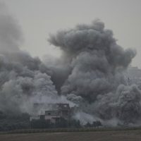 Se desatan combates cerca del principal hospital de Gaza; Netanyahu rechaza cese al fuego