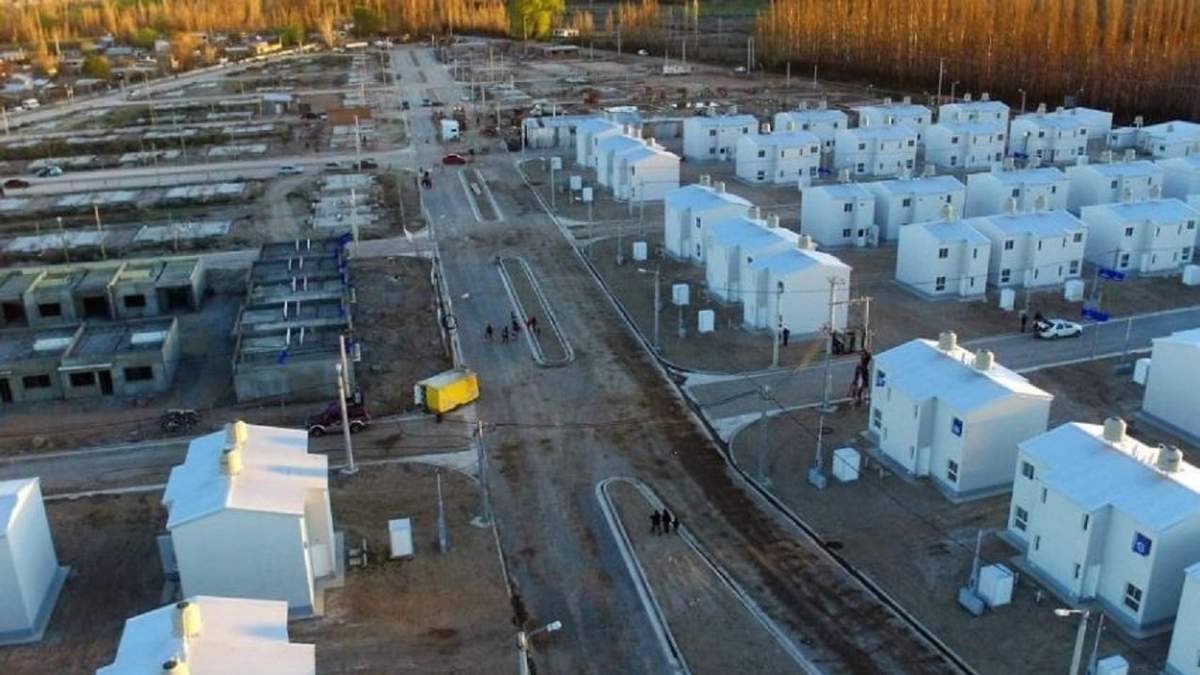 Vecinos molestos por la escasa señalización para acceder al barrio