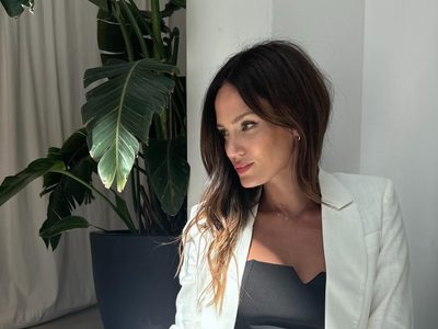 Creativo y de colores vivos: Paula Chaves y un look étnico que atrapa la atención de todos