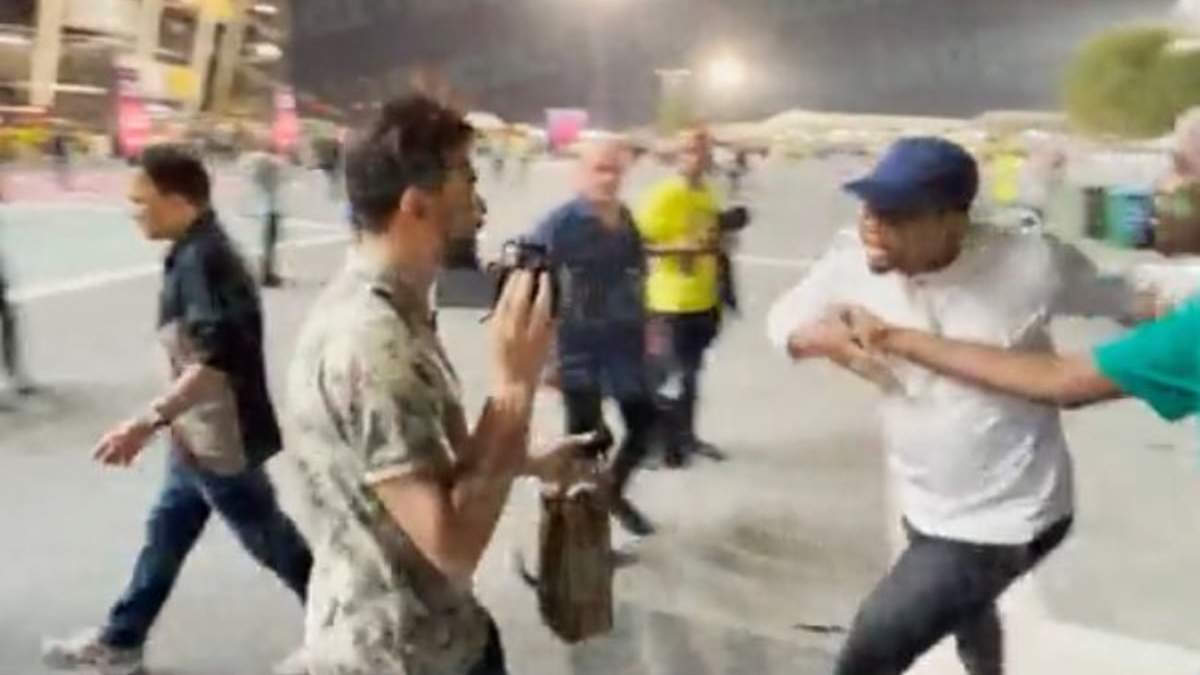 Momento de la agresión de Samuel Eto´o