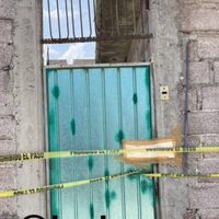 Descubren a familia enterrada en su propia casa en Ecatepec