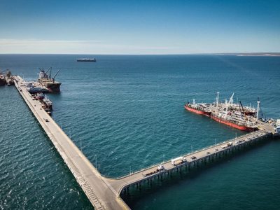 Puerto Madryn se afianza como nodo estratégico del Oleoducto Vaca Muerta Sur