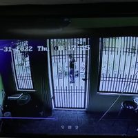 Muestran videos de Yolanda antes de su desaparición en NL; su padre dice que no es ella