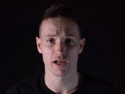 “Soy homosexual y no quiero esconderme más” revela el jugador del Sparta Praga, Jakub Jankto (Video)