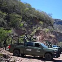 Reportan enfrentamiento entre grupos armados y el Ejército en la sierra de Badiraguato