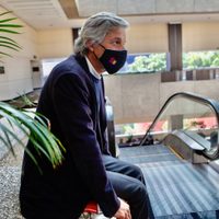 "Ojalá y se sacudan": AMLO sugiere a PAN, PRI y PRD separarse de Claudio X. González