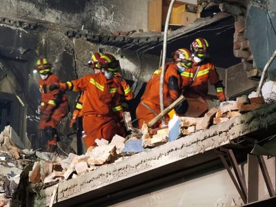 Terrible accidente en China deja una docena de muertos y un centenar de heridos