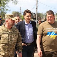 Justin Trudeau recorre Irpin en visita sorpresa a territorio ucraniano