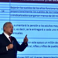 AMLO lanza nuevas críticas al 'círculo rojo”: vive en las nubes y no tiene contacto con el pueblo