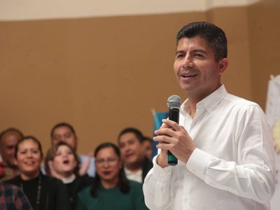 Alcalde de la ciudad de Puebla buscará la candidatura a gobernador por el Frente Amplio