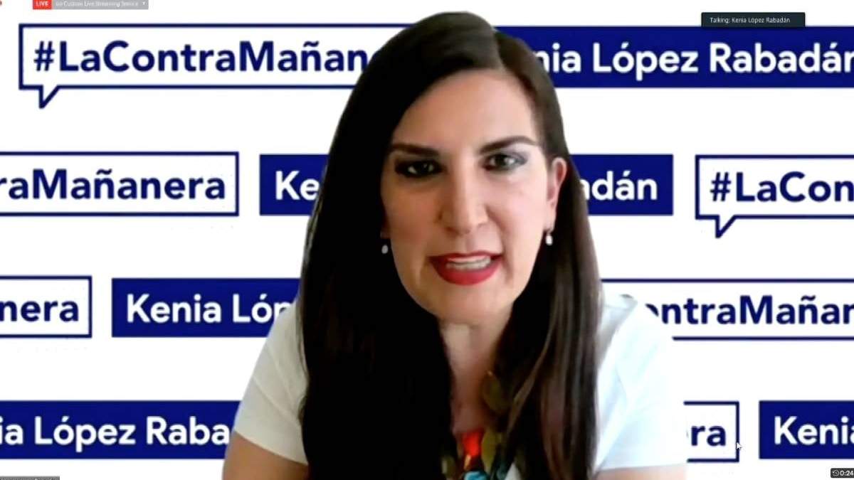 La senadora panista en la "contramañanera"