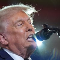 Trump asegura que el diálogo con Irán sigue progresando y no firmará un acuerdo precipitado