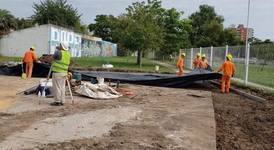 Construcción del Hospital Modular de Emergencia. Foto: (Twitter)