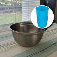 Con un vaso y un recipiente que ya no uses en casa, armá este precioso velador en pocos minutos