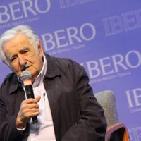 Los mexicanos no se hicieron de izquierda, estaban hartos de su gobierno: José Mujica