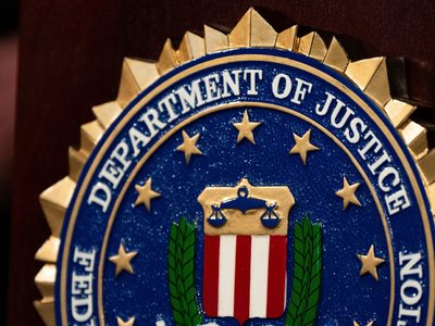 FBI registra casa de reportera de Washington Post en investigación de documentos clasificados