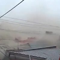 Importantes olas golpearon la costa de Japón tras un terremoto de magnitud 7,5
