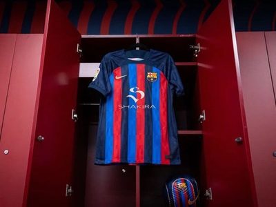 Piqué podría llevar el nombre de Shakira en la camiseta del Barcelona