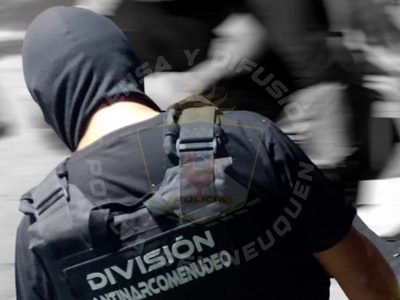 Encontraron dos lugares en Neuquén donde se comercializaban cocaína y marihuana