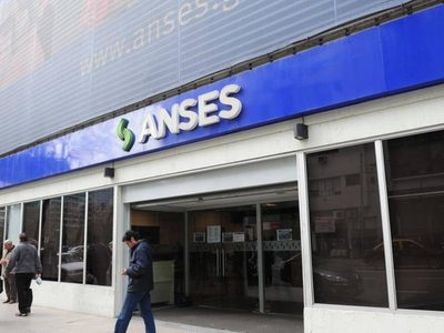Un exdirector de ANSES pidió que se abra una nueva inscripción al IFE
