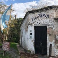 Reabre al público una pulpería de 200 años con protocolos de seguridad