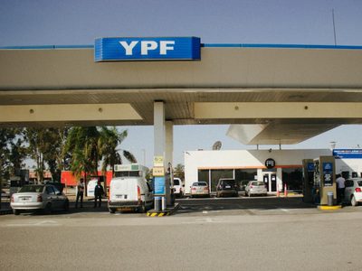 YPF mejorará sus estaciones de servicio, tras un acuerdo con el Banco Nación