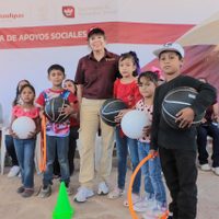 Lleva SEBIEN apoyos a familias de San Nicolás