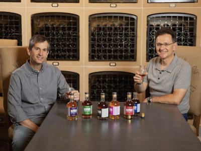 Crearon una máquina de Nespresso que produce whisky y ron