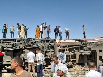 Un brutal choque de trenes en Egipto deja decenas de fallecidos