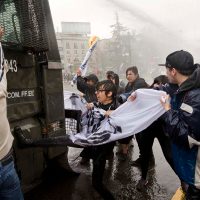 Estudiantes protestan contra reforma educativa en Chile