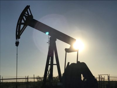 Los precios del petróleo operaron con crecimientos en las bolsas mundiales