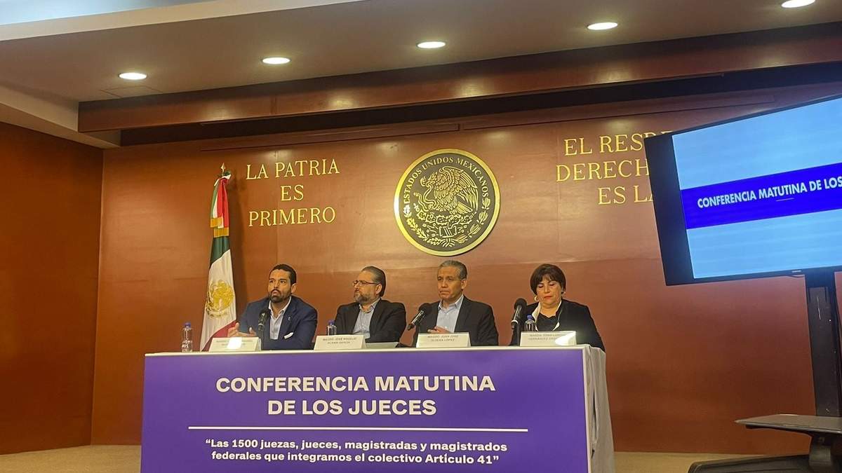 Conferencia matutina de los jueces