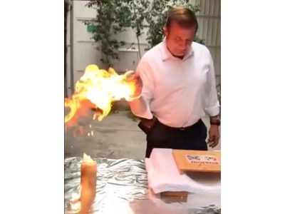 Candidato de MC se prende fuego en un brazo para confirmar asistencia a debate en Puebla