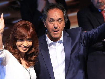Tras la tensión por el cierre de listas, Cristina Kirchner recibió a Daniel Scioli en el Senado