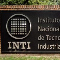 Trabajadores del INTI aseguraron que se movilizarán ante la insistencia del Gobierno de romper su estructura