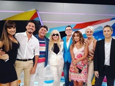 "Hay que seguir": El panel de Intrusos rompió en llanto tras un inesperado fallecimiento