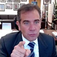 Lorenzo Córdova rechaza el plan de austeridad propuesto por el gobierno para el INE