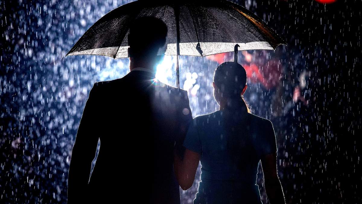 Harry y Meghan Markle, de espaldas al mundo. Fuente: (Instagram)