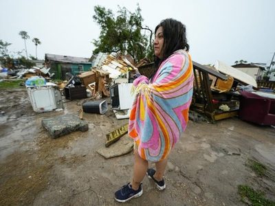 Tornado cerca de frontera con México causa un muerto en Texas