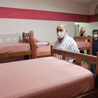 ¡Ya no hay dónde meterlos! Tucumán convierte un gimnasio en albergue para pacientes con coronavirus